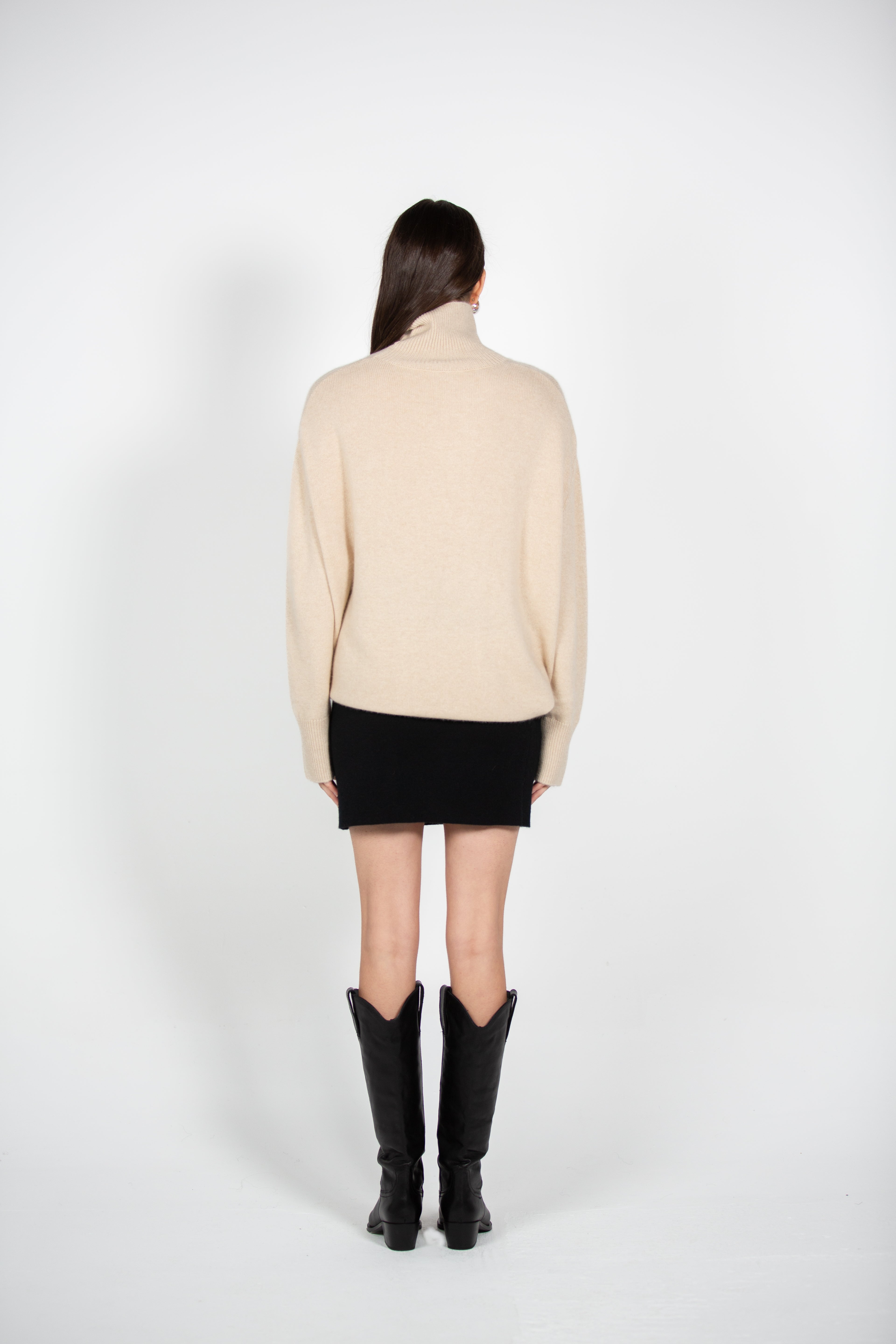 Tonot's Black Short Skirt
