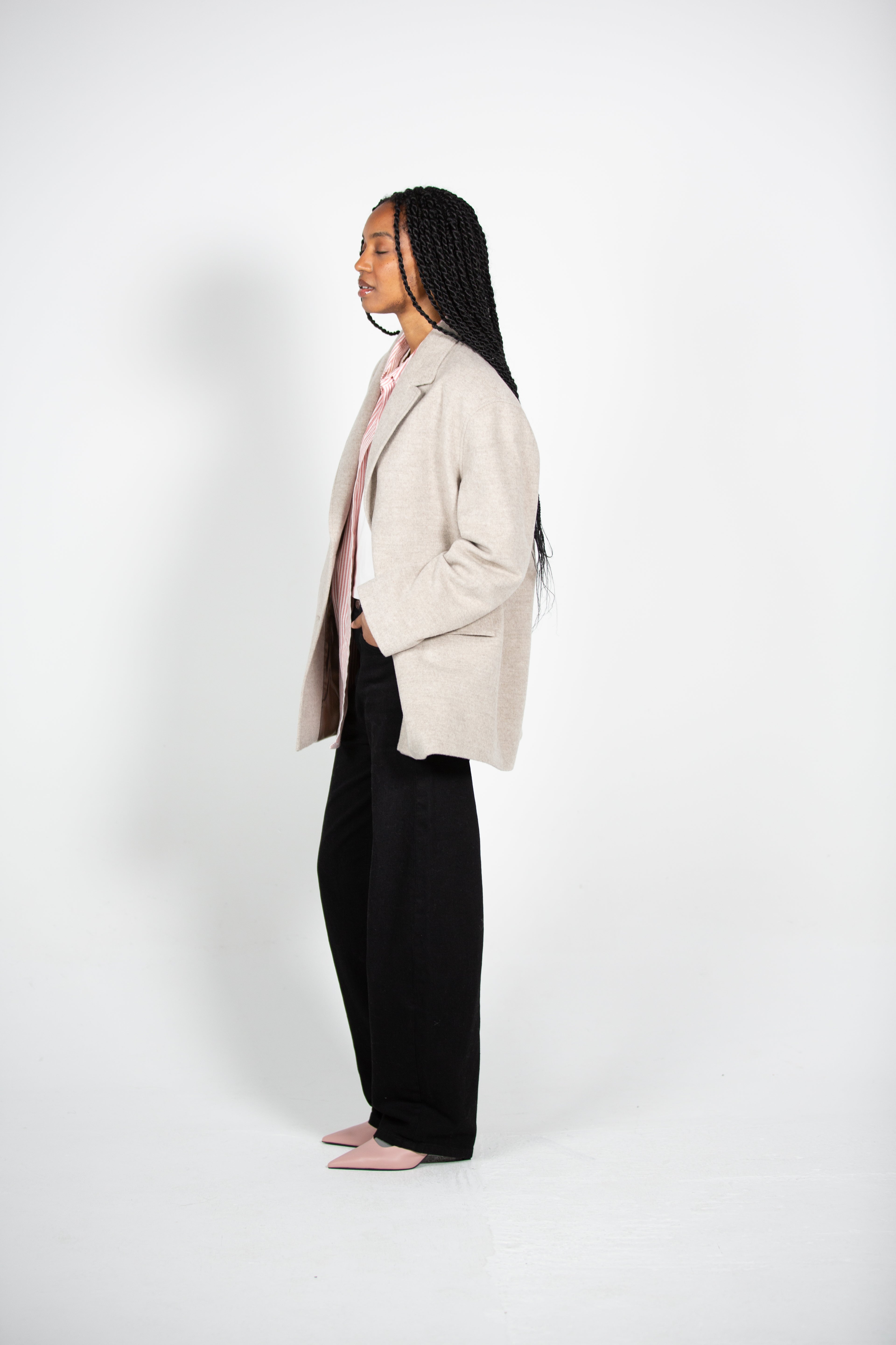 Noemi's Beige Blazer