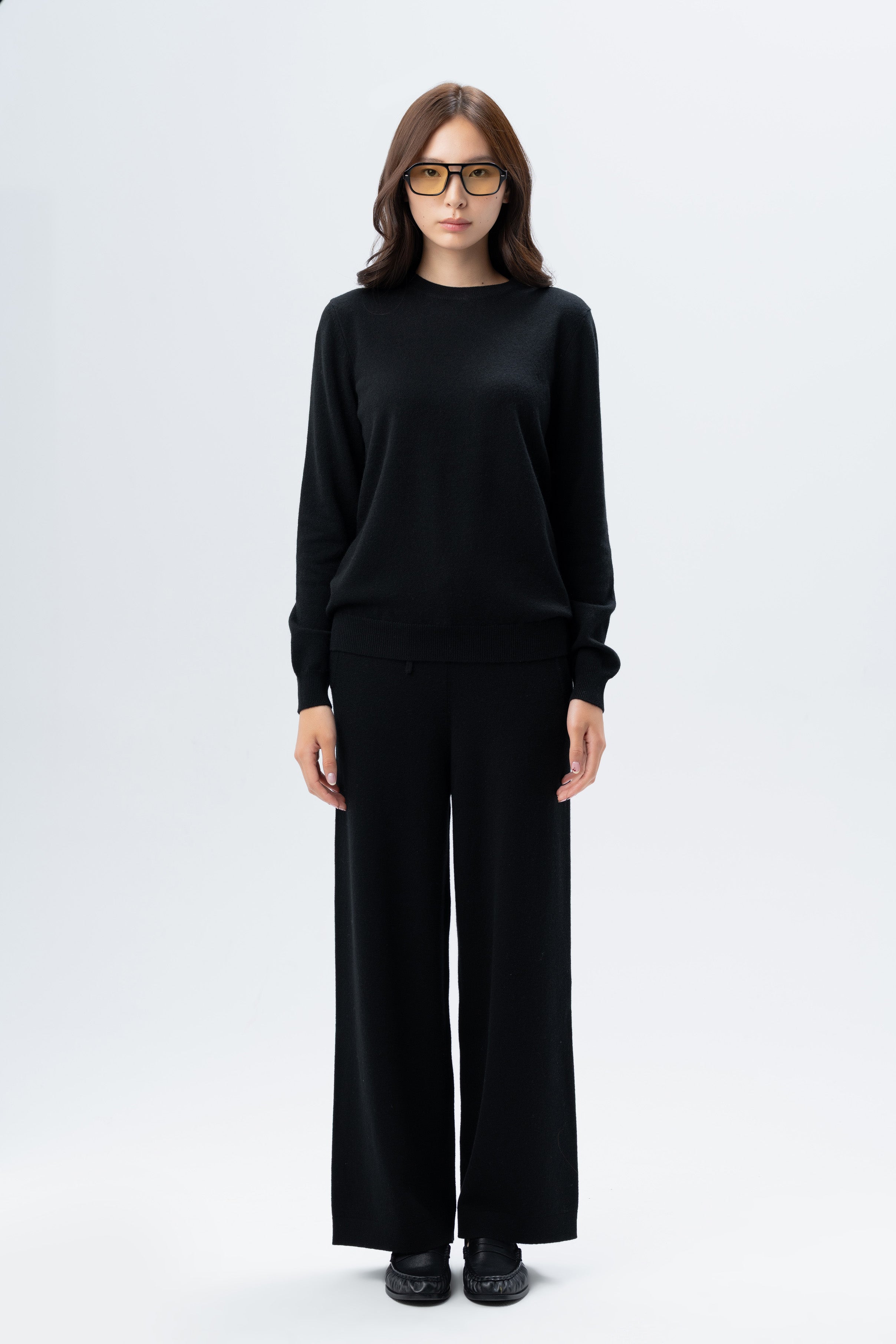 Tonot Black Crewneck Jumper