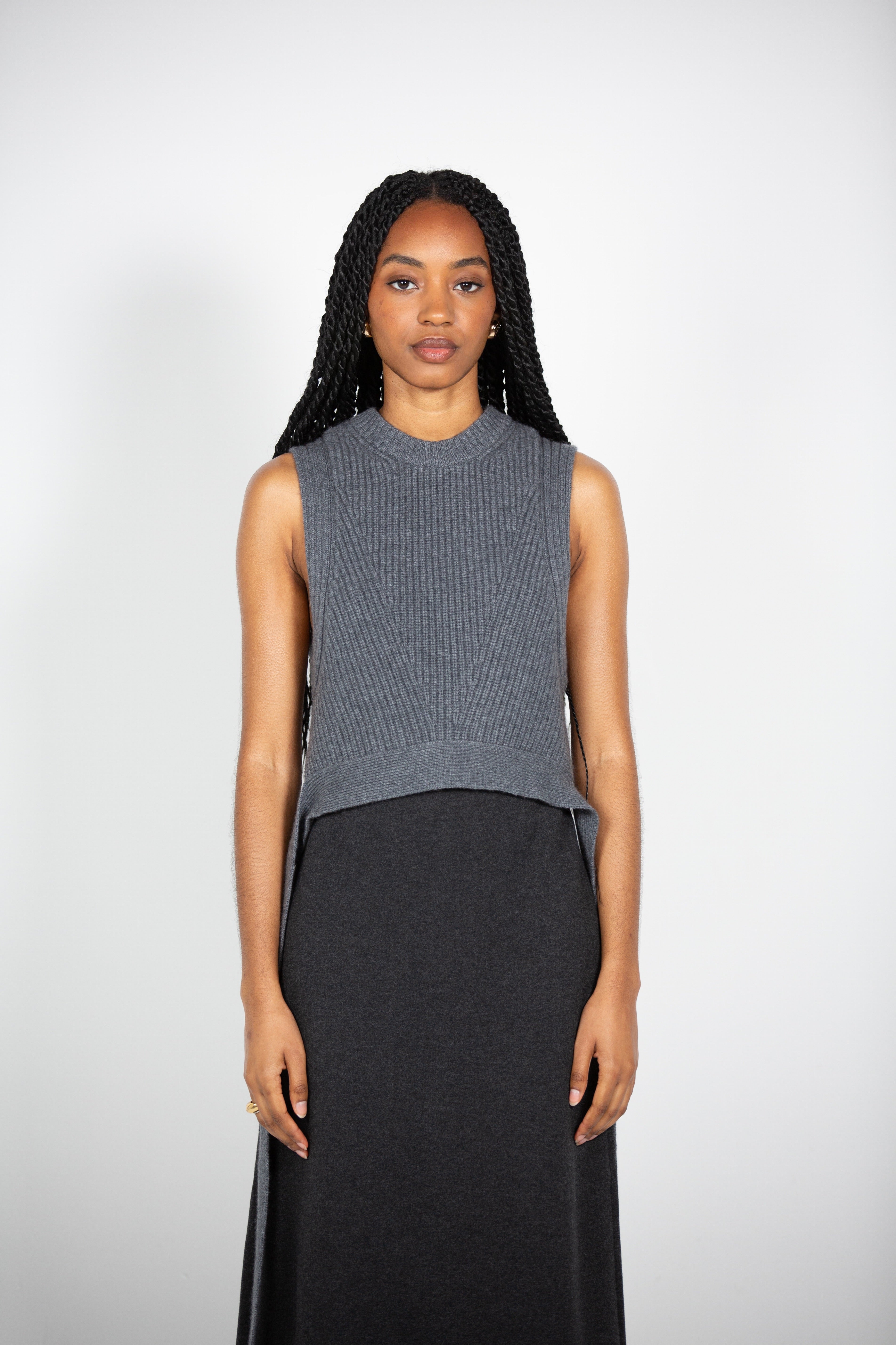 Tonot's Ribbed Sleeveless Knit Top