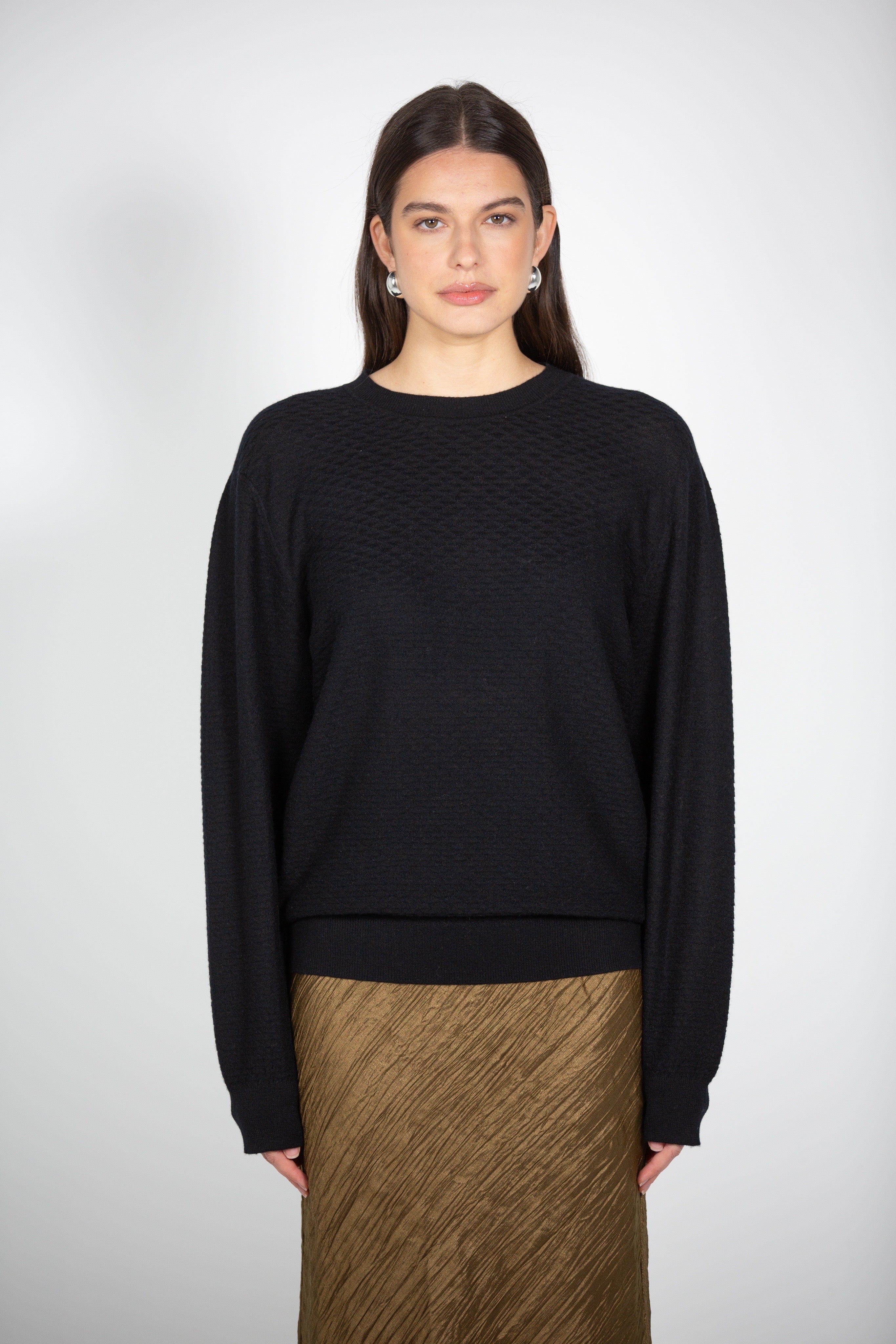 Buuvee's Classic Black Jumper