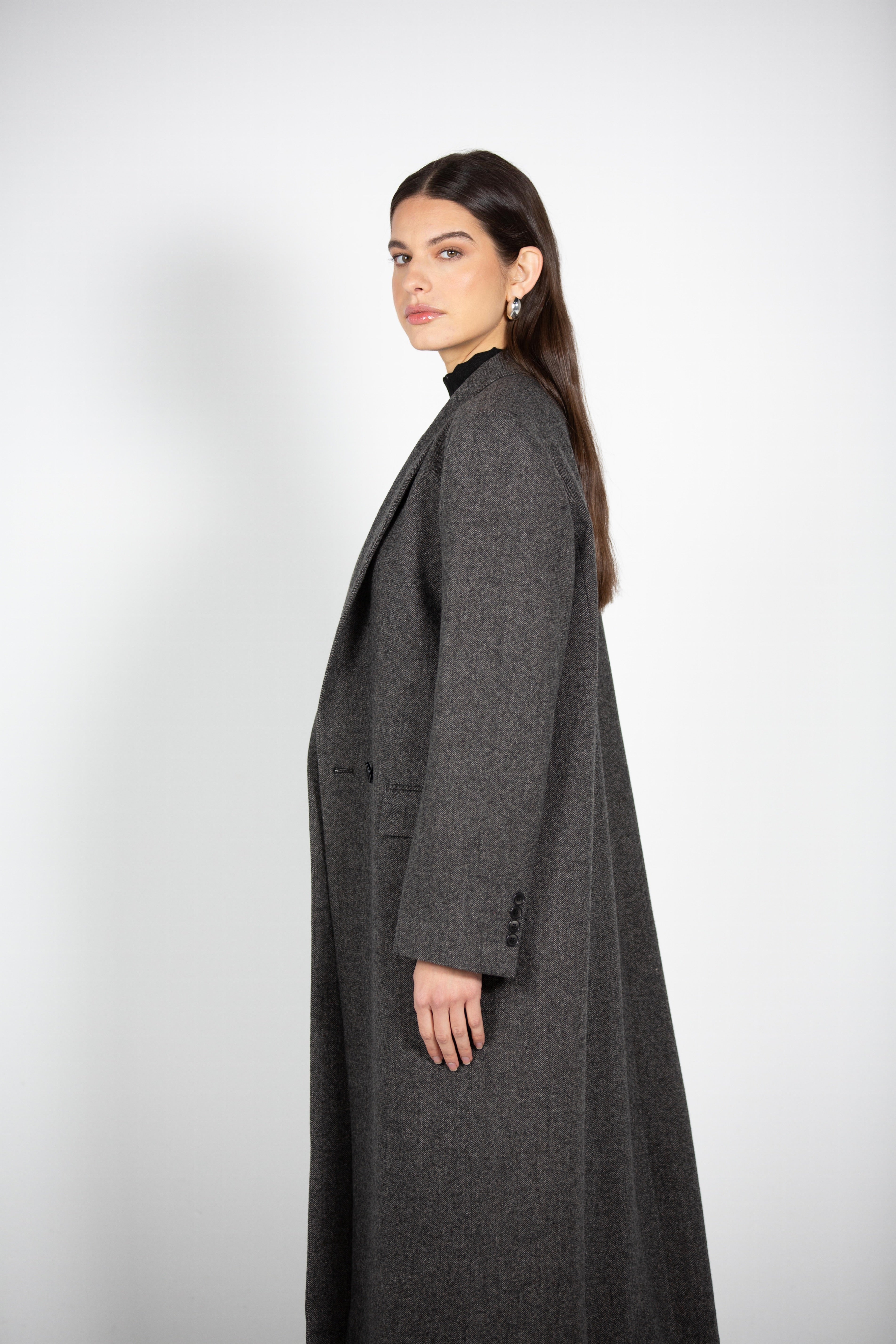 Noemi's Grey Maxi Coat