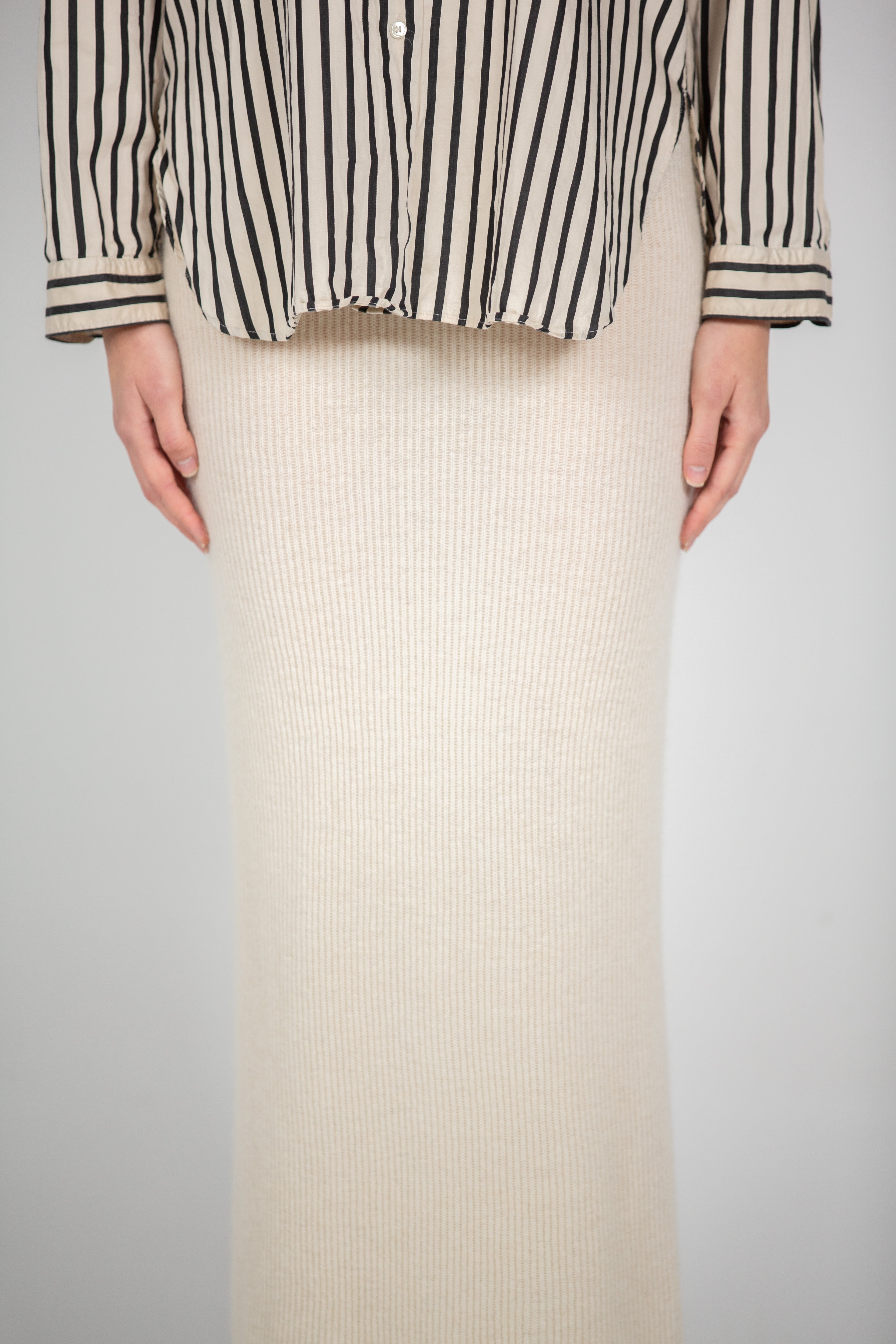Tonot's Beige Maxi Skirt
