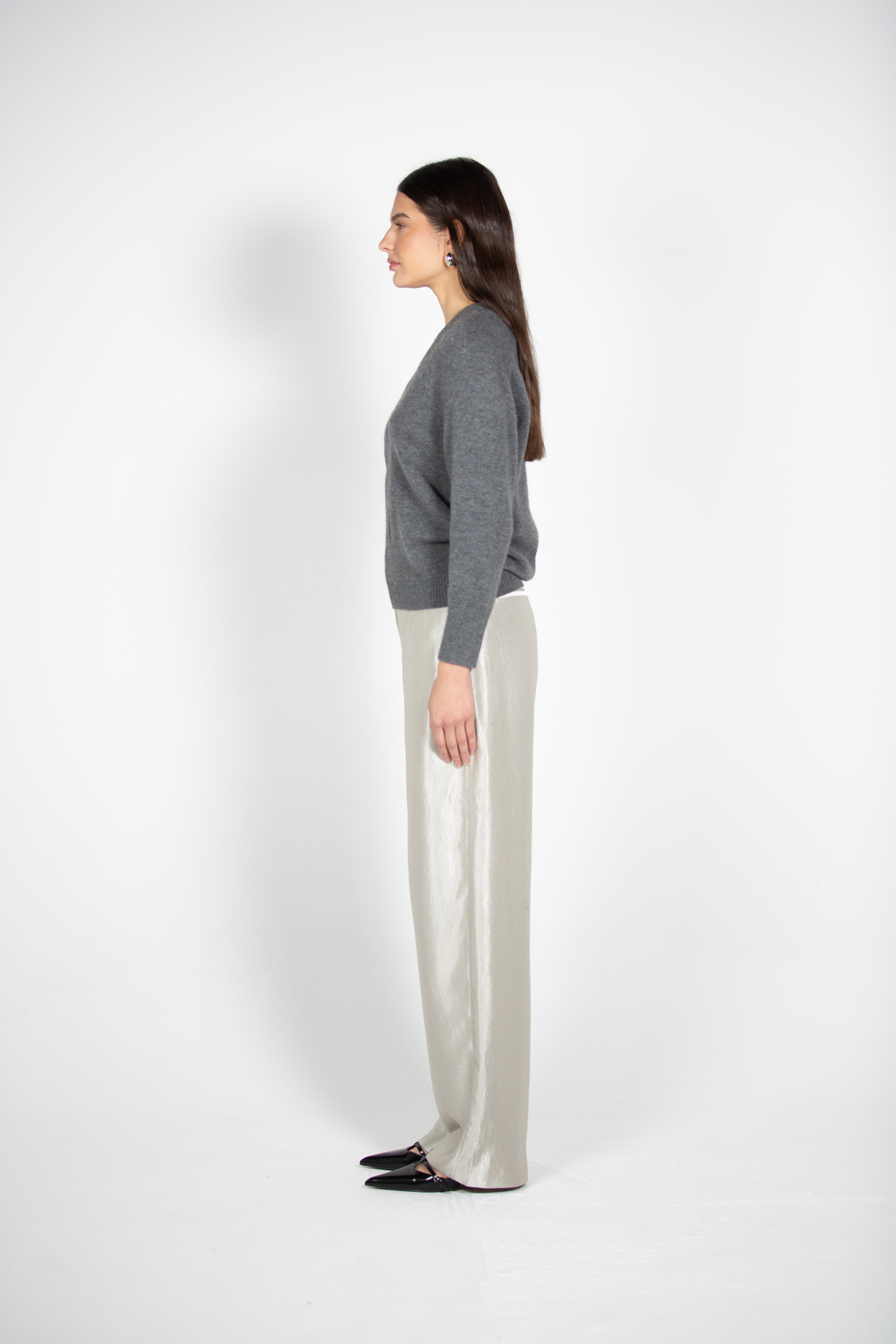 Noemi's V-Neck Jumper