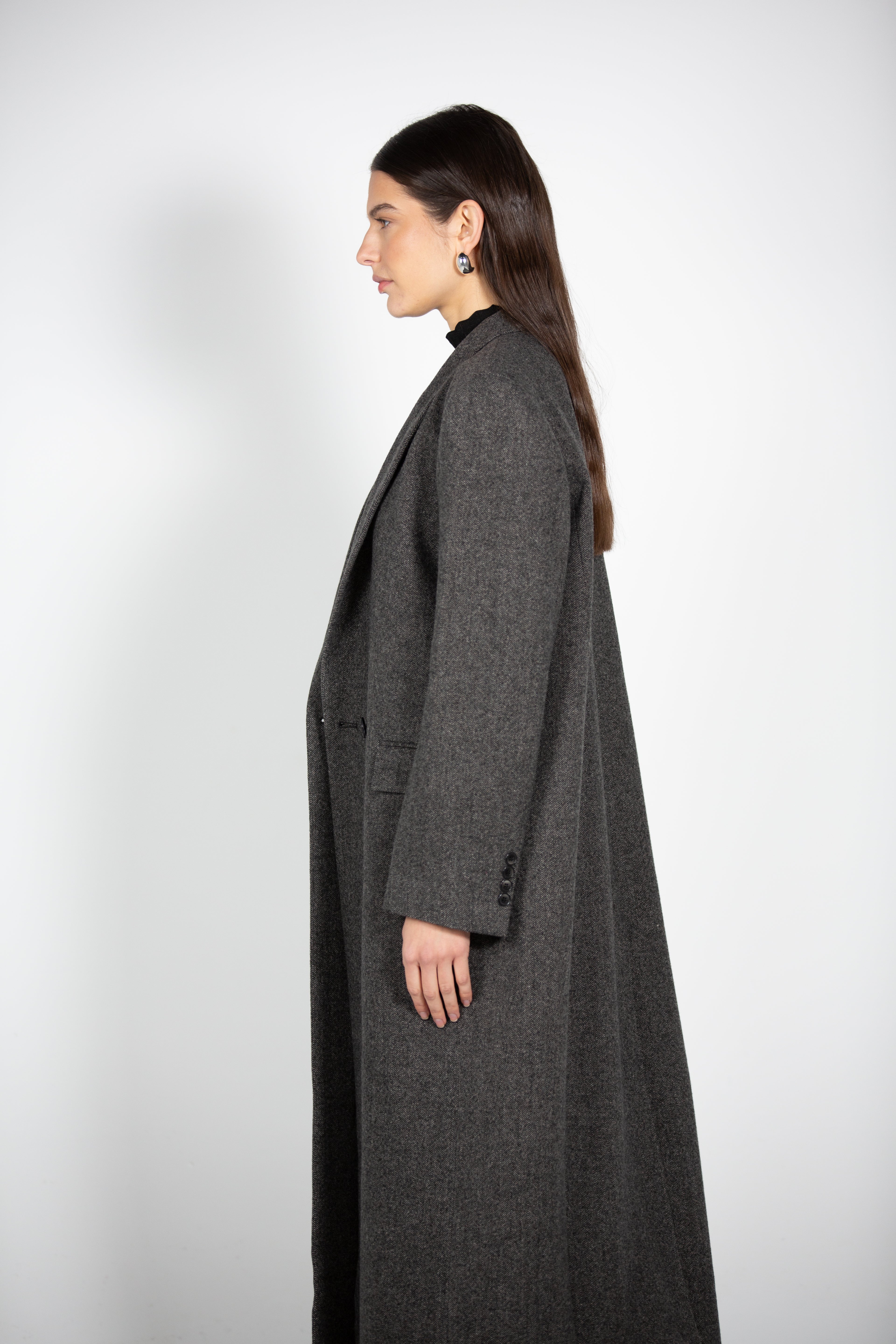 Noemi's Grey Maxi Coat